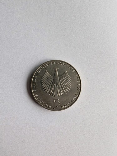 Jahrestag der - 5, dm